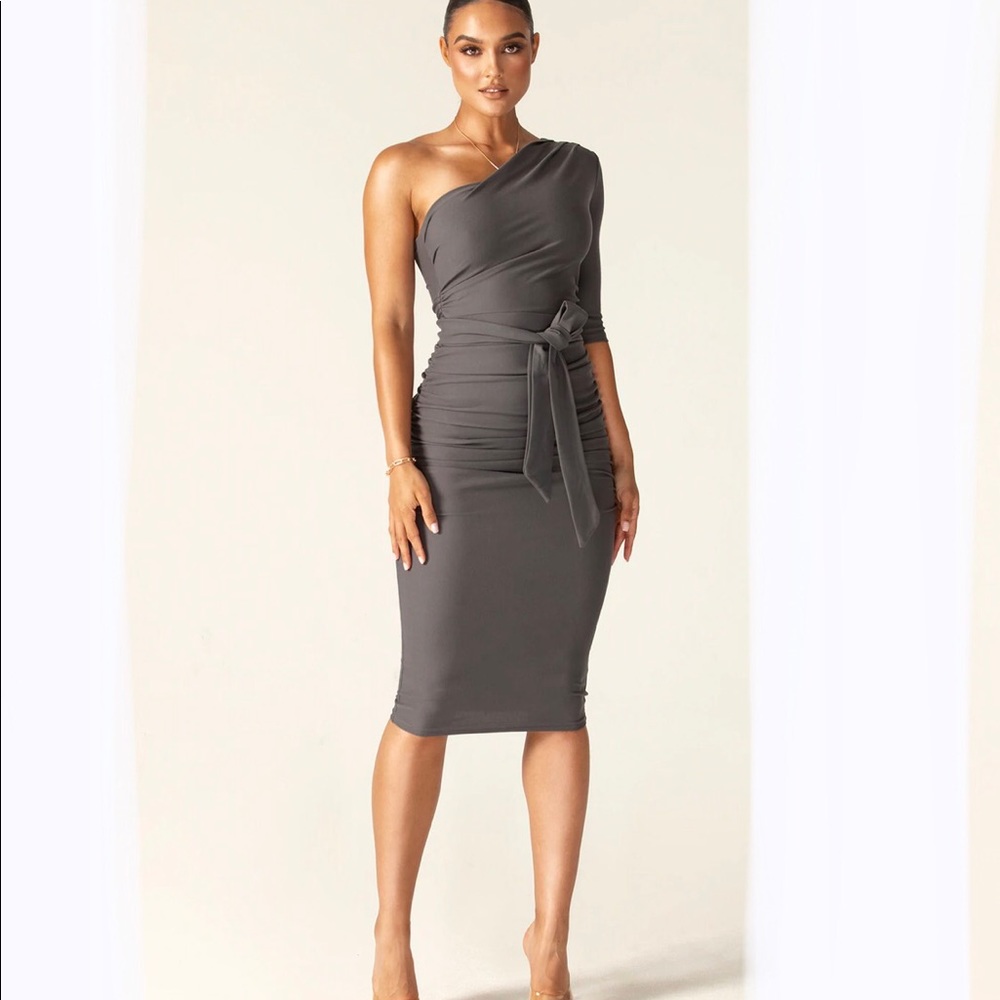 Alieva. One shoulder, gray bodycon dress, NWT, never worn